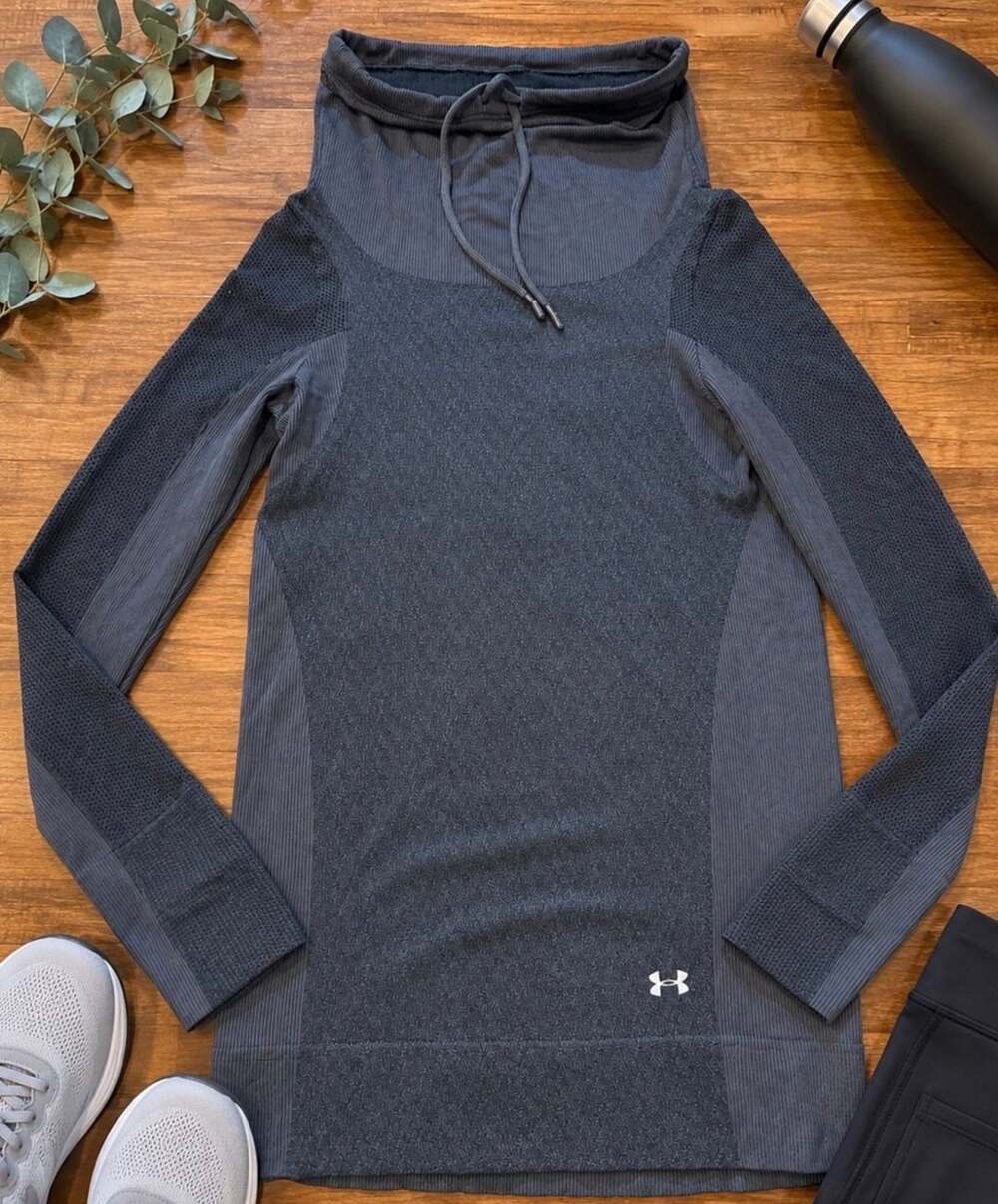 Under Armour HeatGear Seamless Cowl Neck Hoodie Charcoal Gray Size XS (T)